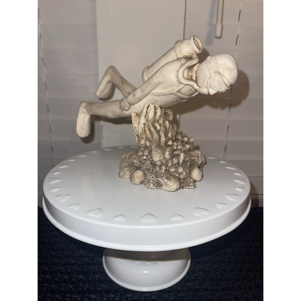 Vintage Jart‎ Scuba Diver Sculpture lightweight Resin Type Material